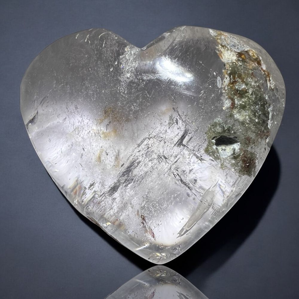Garden Quartz Heart Carving‎